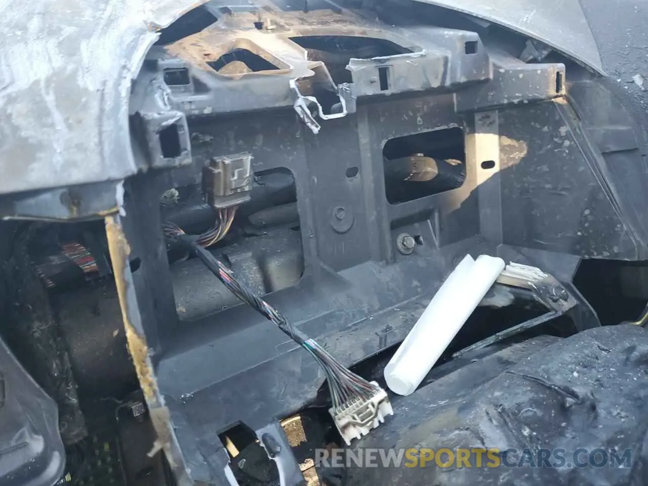 9 Photograph of a damaged car JA4APUAU7NU009619 MITSUBISHI OUTLANDER 2022