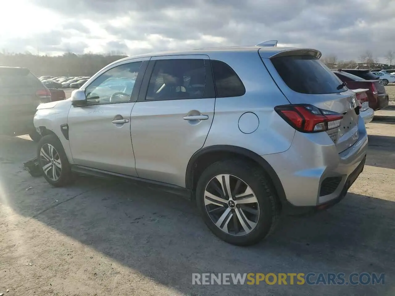 2 Photograph of a damaged car JA4APUAU7NU010401 MITSUBISHI OUTLANDER 2022
