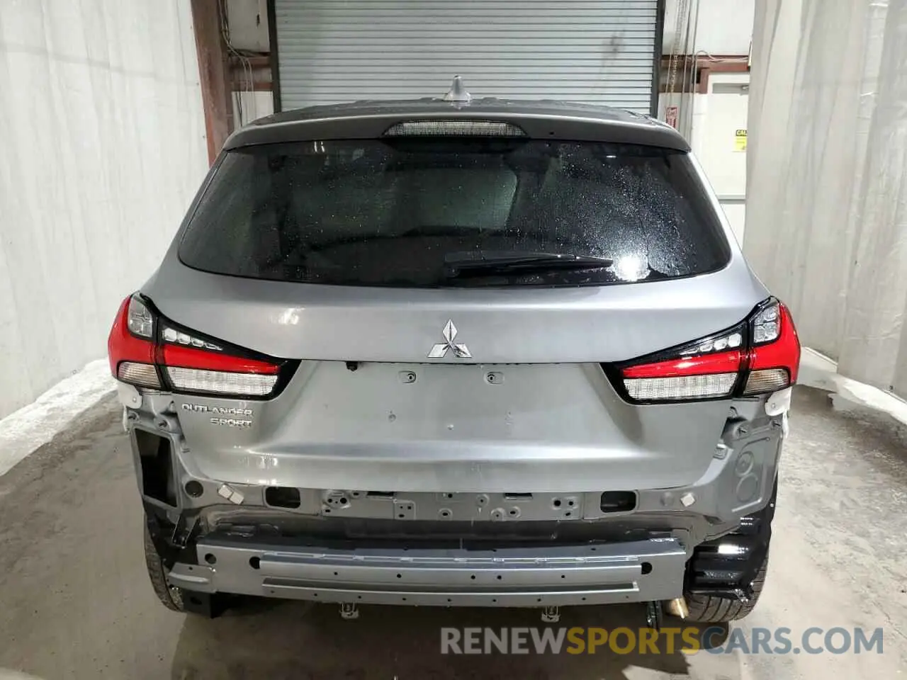 6 Photograph of a damaged car JA4APUAUXNU015768 MITSUBISHI OUTLANDER 2022