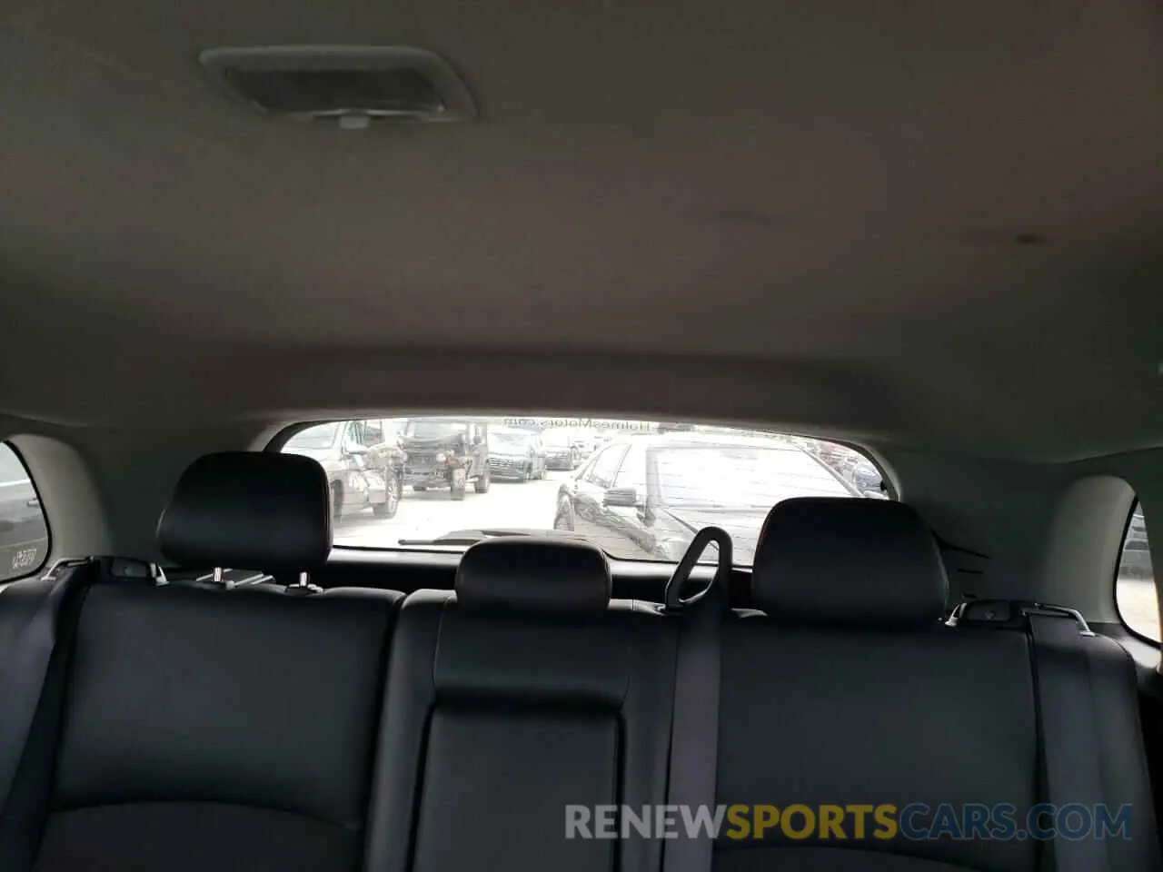 10 Photograph of a damaged car JA4APVAU5NU008300 MITSUBISHI OUTLANDER 2022