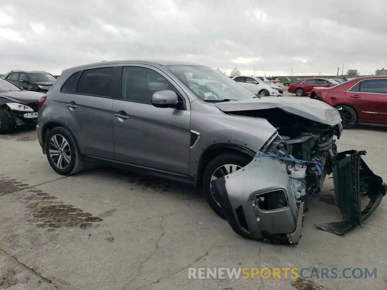 4 Photograph of a damaged car JA4APVAU5NU008300 MITSUBISHI OUTLANDER 2022