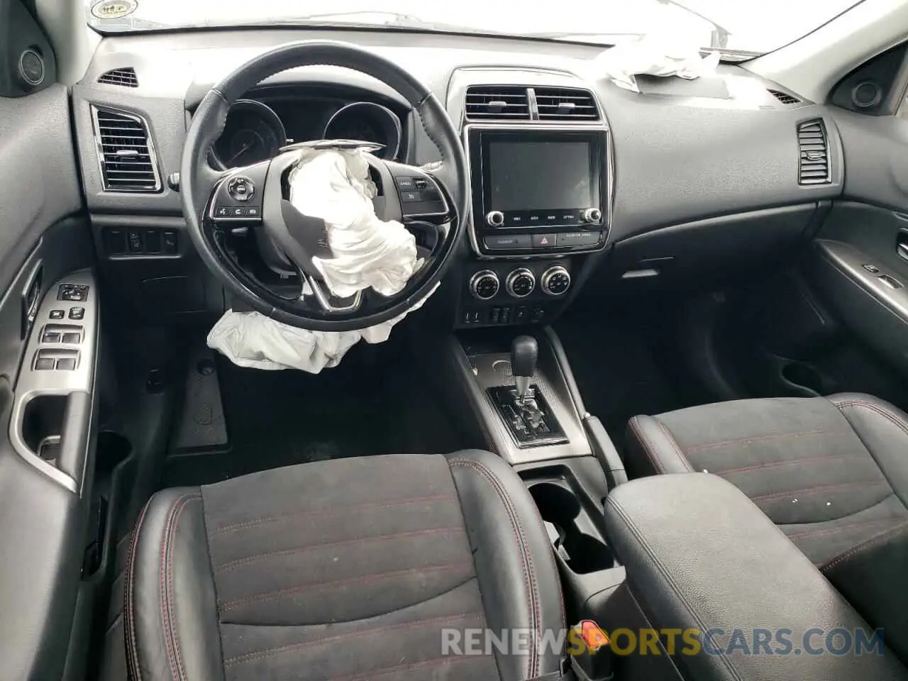 8 Photograph of a damaged car JA4APVAU5NU008300 MITSUBISHI OUTLANDER 2022