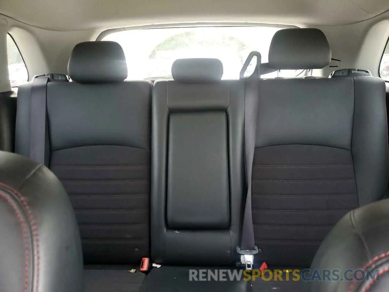 10 Photograph of a damaged car JA4APVAU5NU024156 MITSUBISHI OUTLANDER 2022