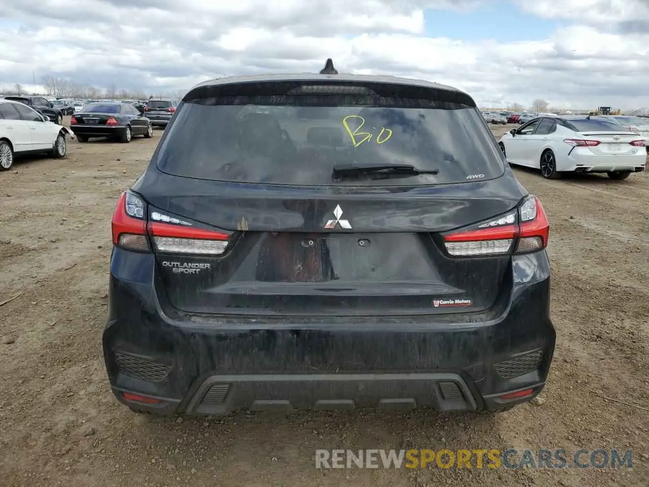 6 Photograph of a damaged car JA4ARUAU2NU006718 MITSUBISHI OUTLANDER 2022