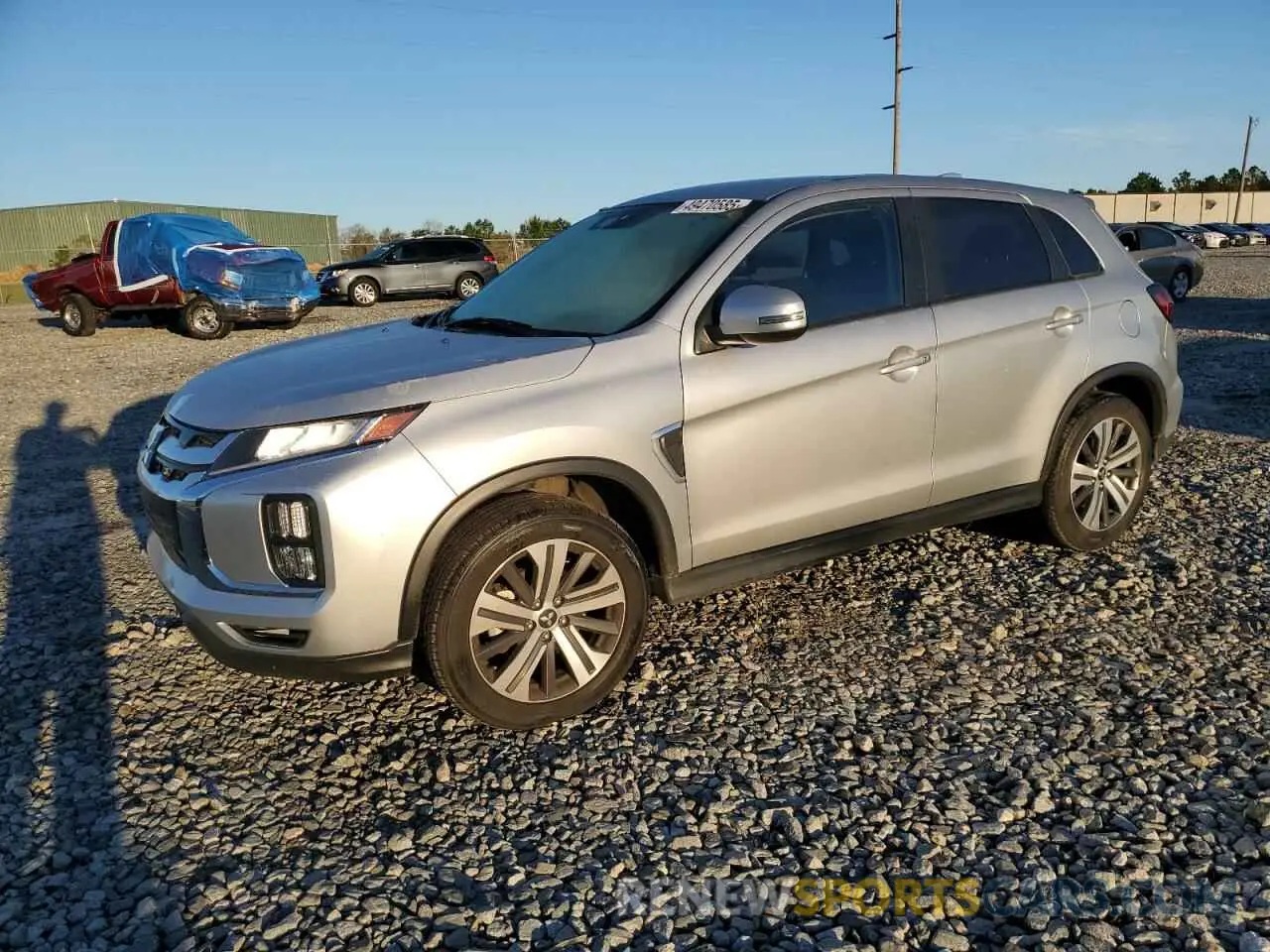 1 Photograph of a damaged car JA4ARUAU2NU011370 MITSUBISHI OUTLANDER 2022