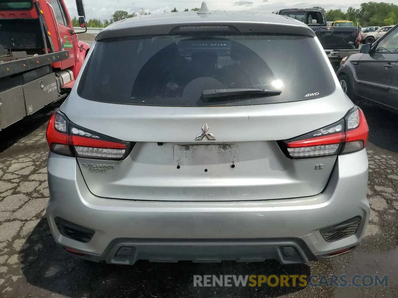 6 Photograph of a damaged car JA4ARUAU3NU007151 MITSUBISHI OUTLANDER 2022