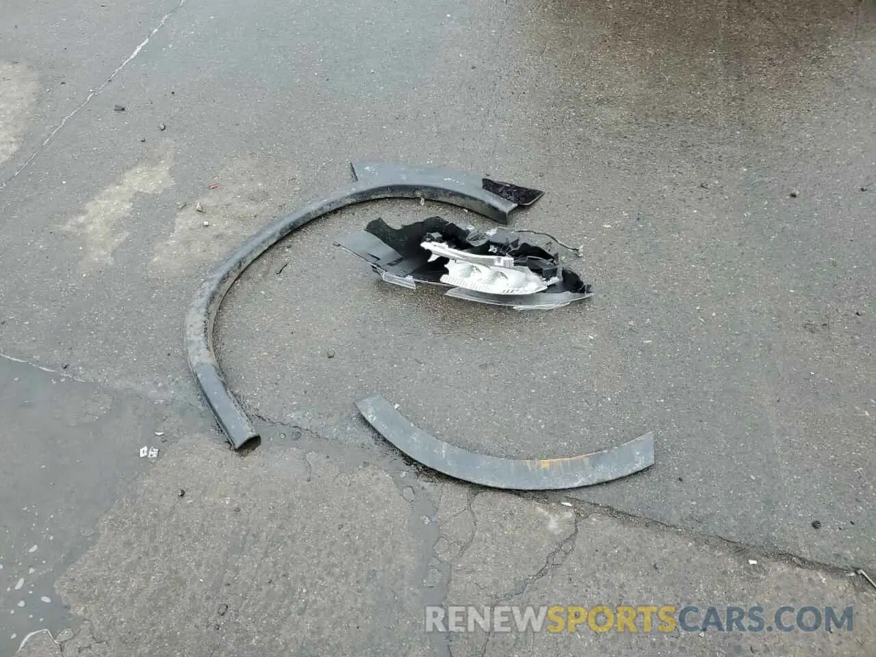 13 Photograph of a damaged car JA4ARUAU5NU008396 MITSUBISHI OUTLANDER 2022
