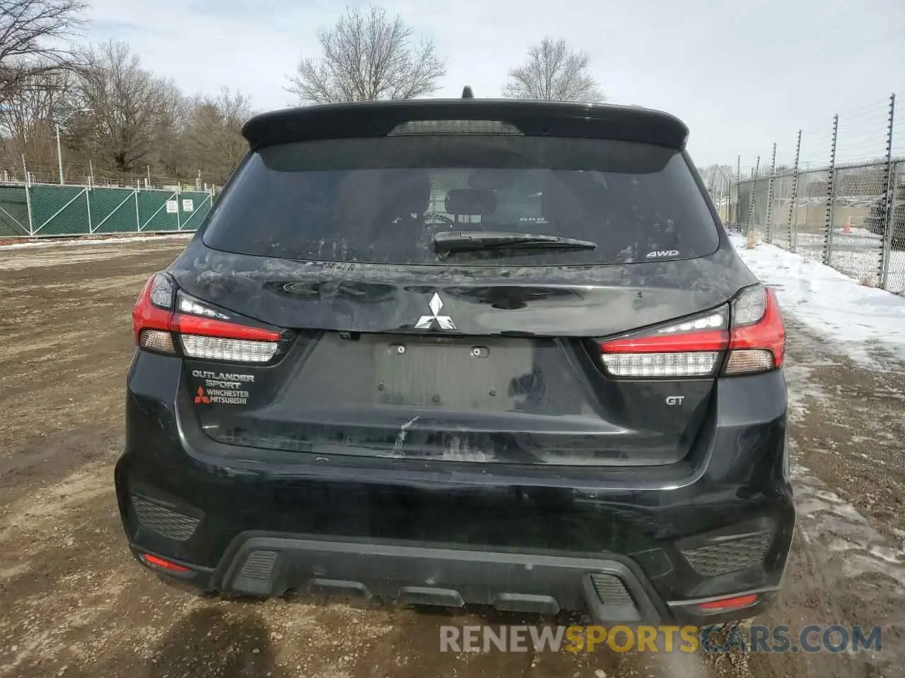 6 Photograph of a damaged car JA4ARVAW5NU002234 MITSUBISHI OUTLANDER 2022