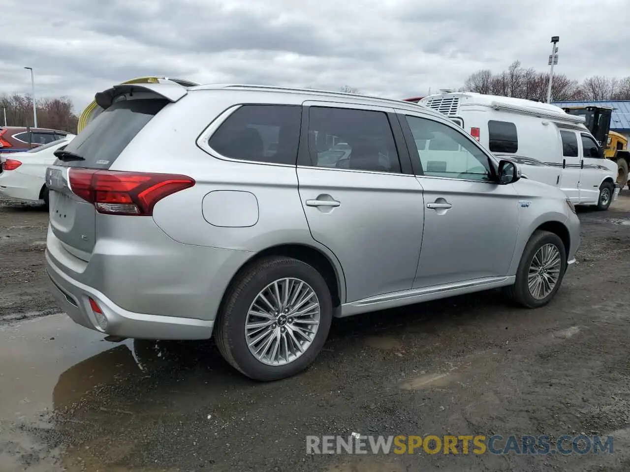 3 Photograph of a damaged car JA4J2VA76NZ064399 MITSUBISHI OUTLANDER 2022