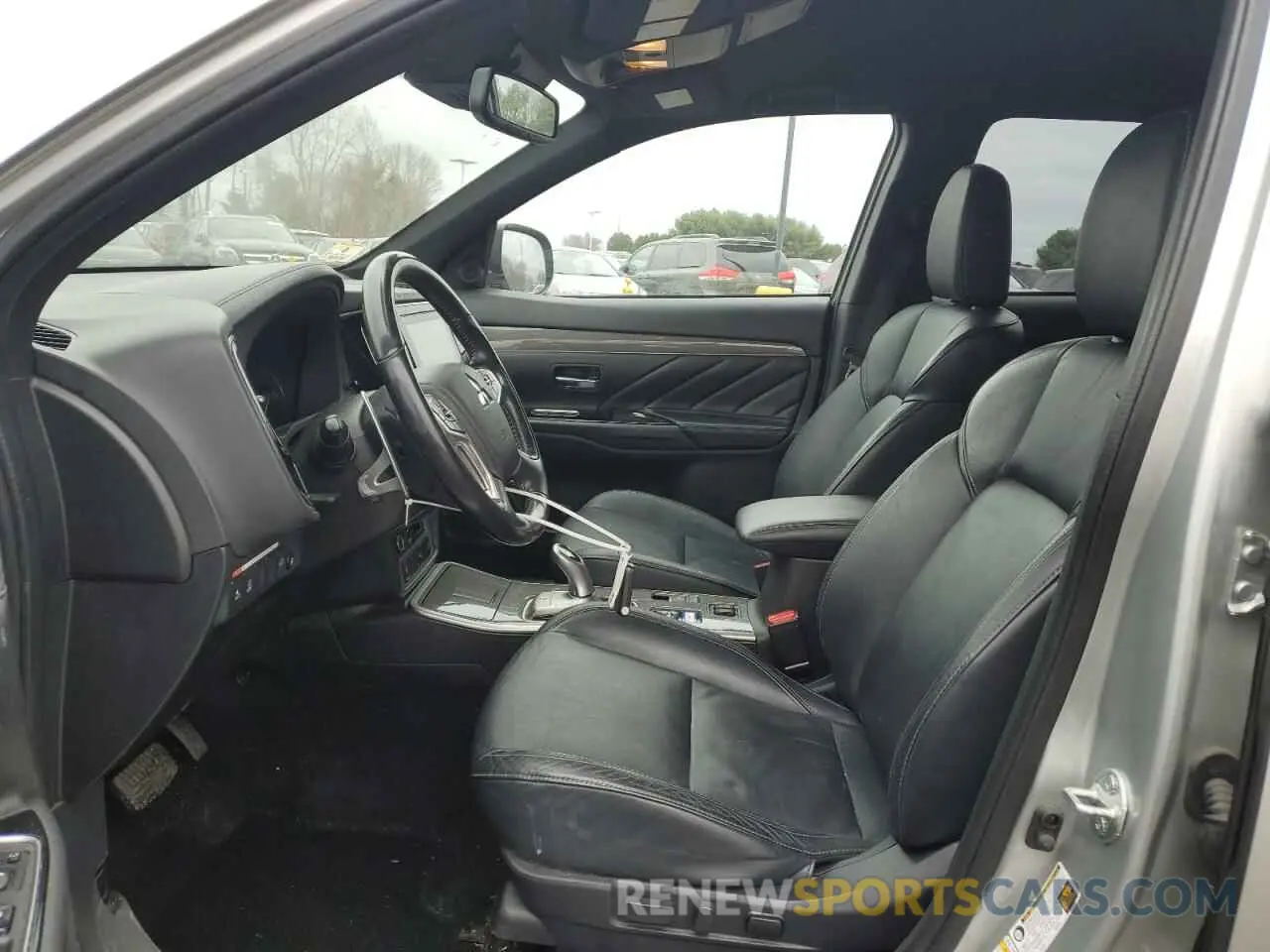 7 Photograph of a damaged car JA4J2VA76NZ064399 MITSUBISHI OUTLANDER 2022