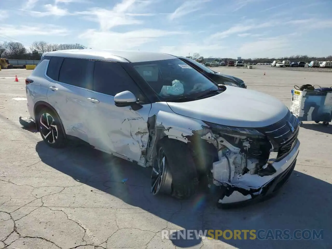 4 Photograph of a damaged car JA4J3TA81NZ052753 MITSUBISHI OUTLANDER 2022
