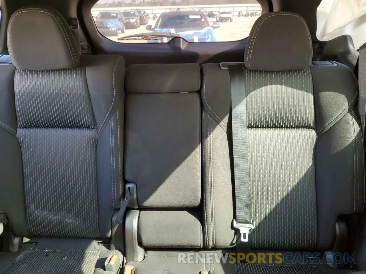 10 Photograph of a damaged car JA4J3TA82NZ052826 MITSUBISHI OUTLANDER 2022