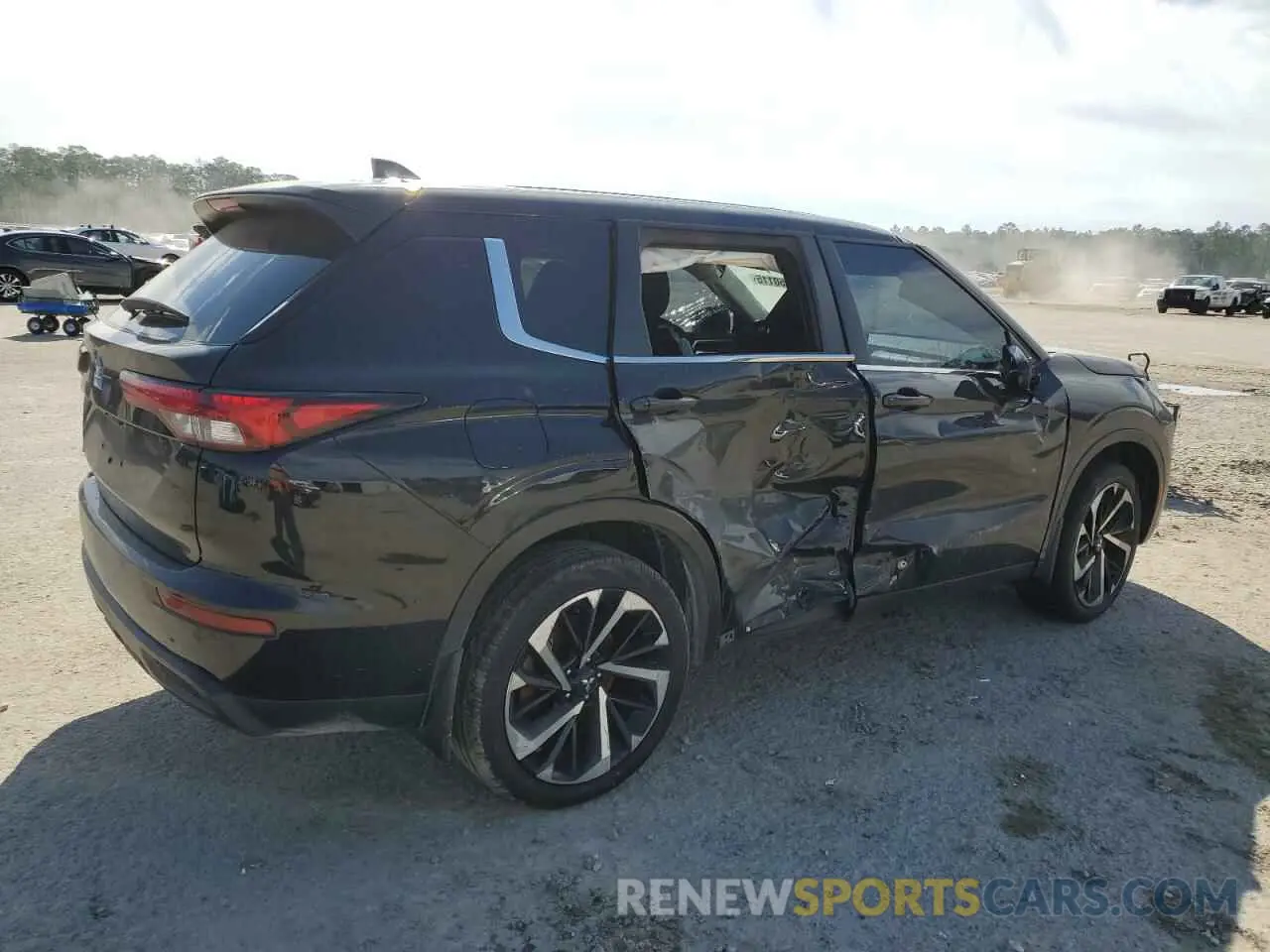 3 Photograph of a damaged car JA4J3TA82NZ052826 MITSUBISHI OUTLANDER 2022