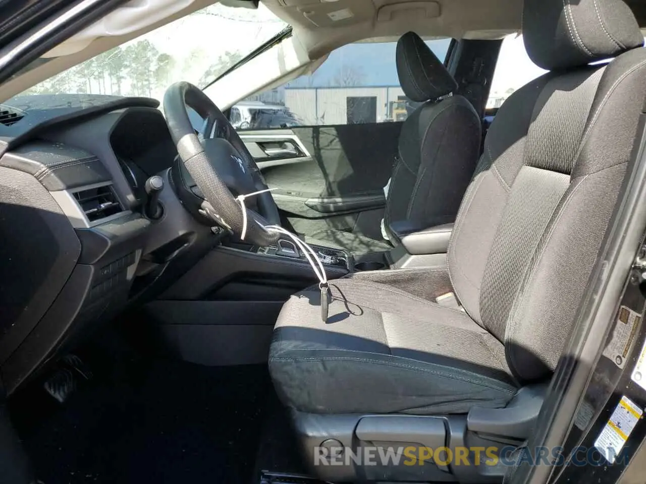 7 Photograph of a damaged car JA4J3TA82NZ052826 MITSUBISHI OUTLANDER 2022
