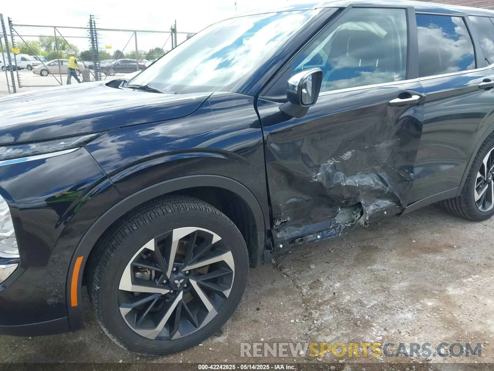 6 Photograph of a damaged car JA4J3TA83NZ063656 MITSUBISHI OUTLANDER 2022