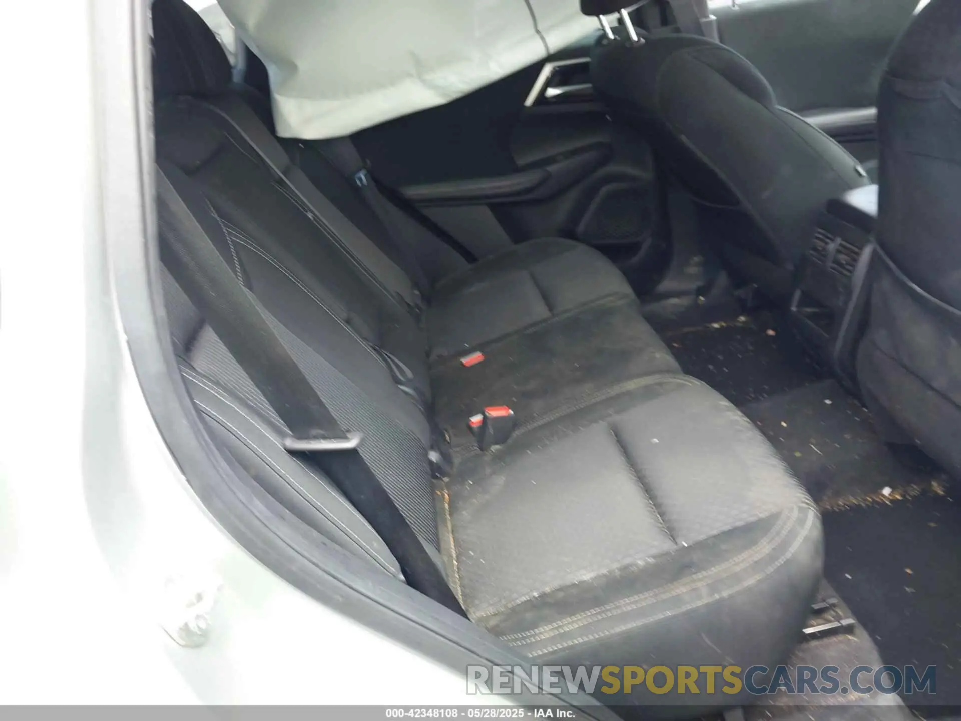 8 Photograph of a damaged car JA4J3TA84NZ015888 MITSUBISHI OUTLANDER 2022