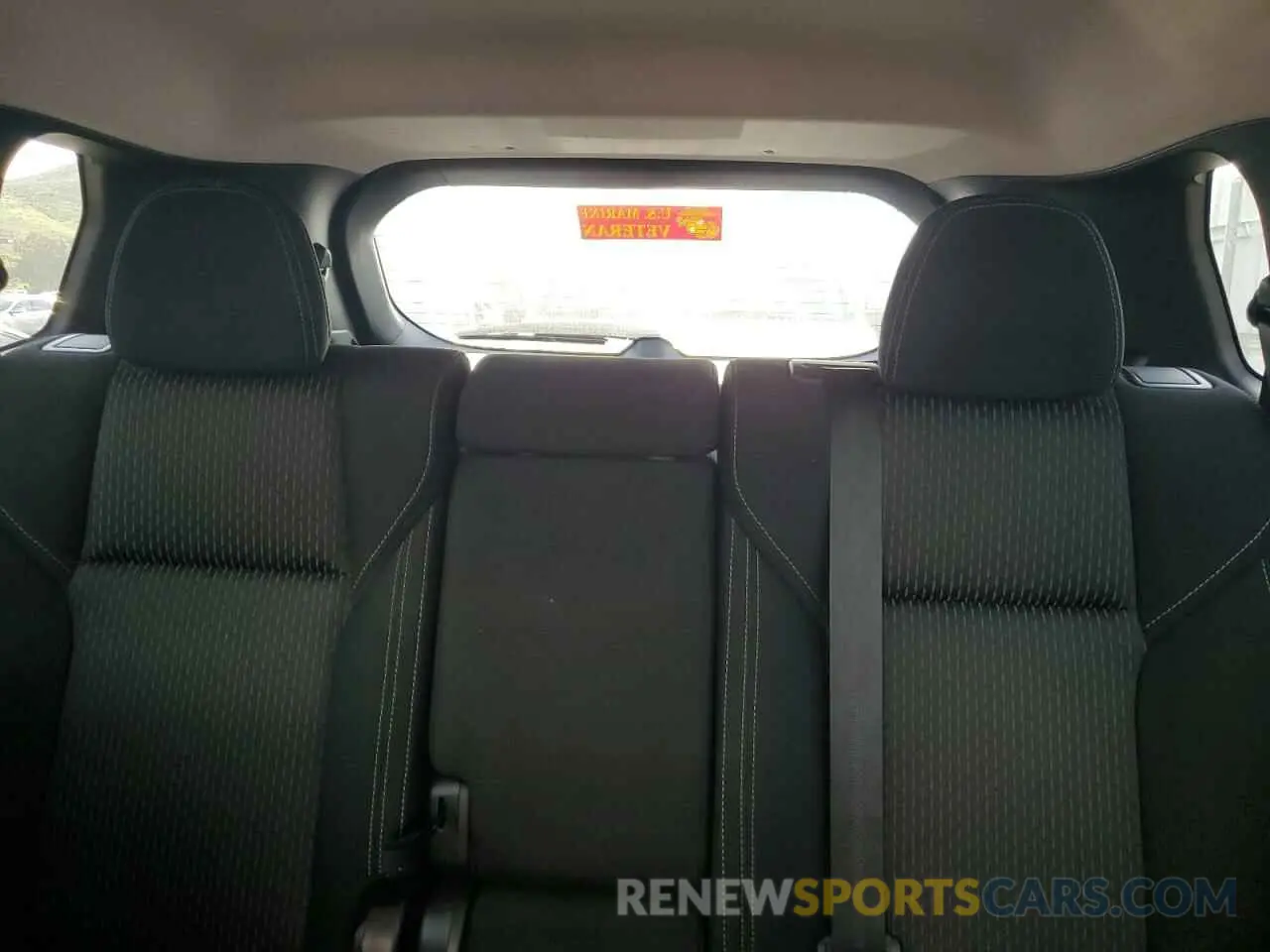10 Photograph of a damaged car JA4J3TA84NZ018841 MITSUBISHI OUTLANDER 2022
