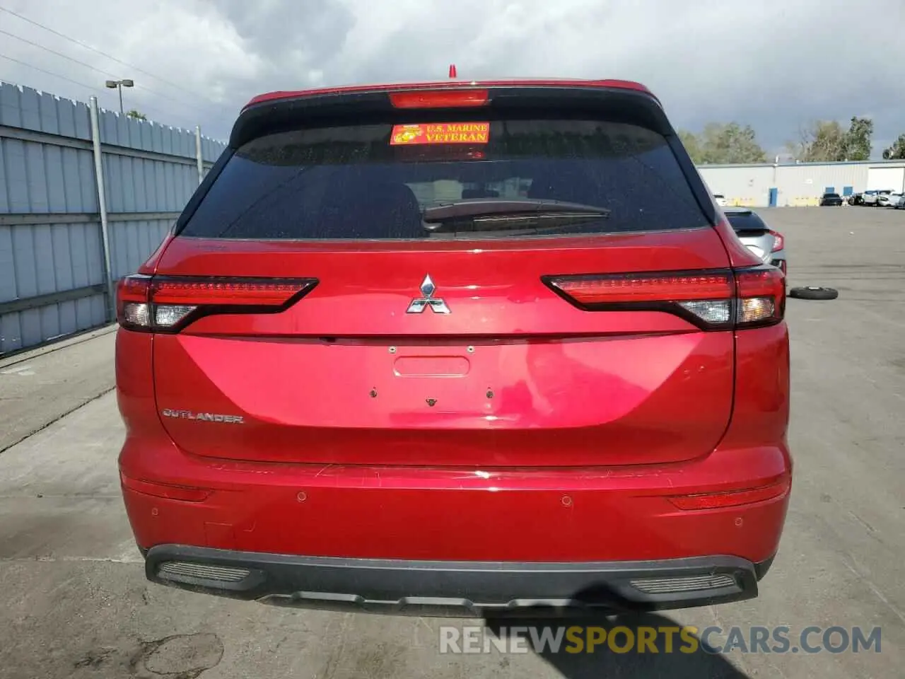 6 Photograph of a damaged car JA4J3TA84NZ018841 MITSUBISHI OUTLANDER 2022