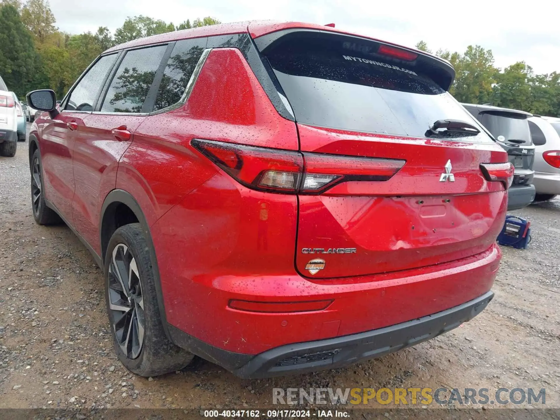6 Photograph of a damaged car JA4J3TA84NZ023666 MITSUBISHI OUTLANDER 2022