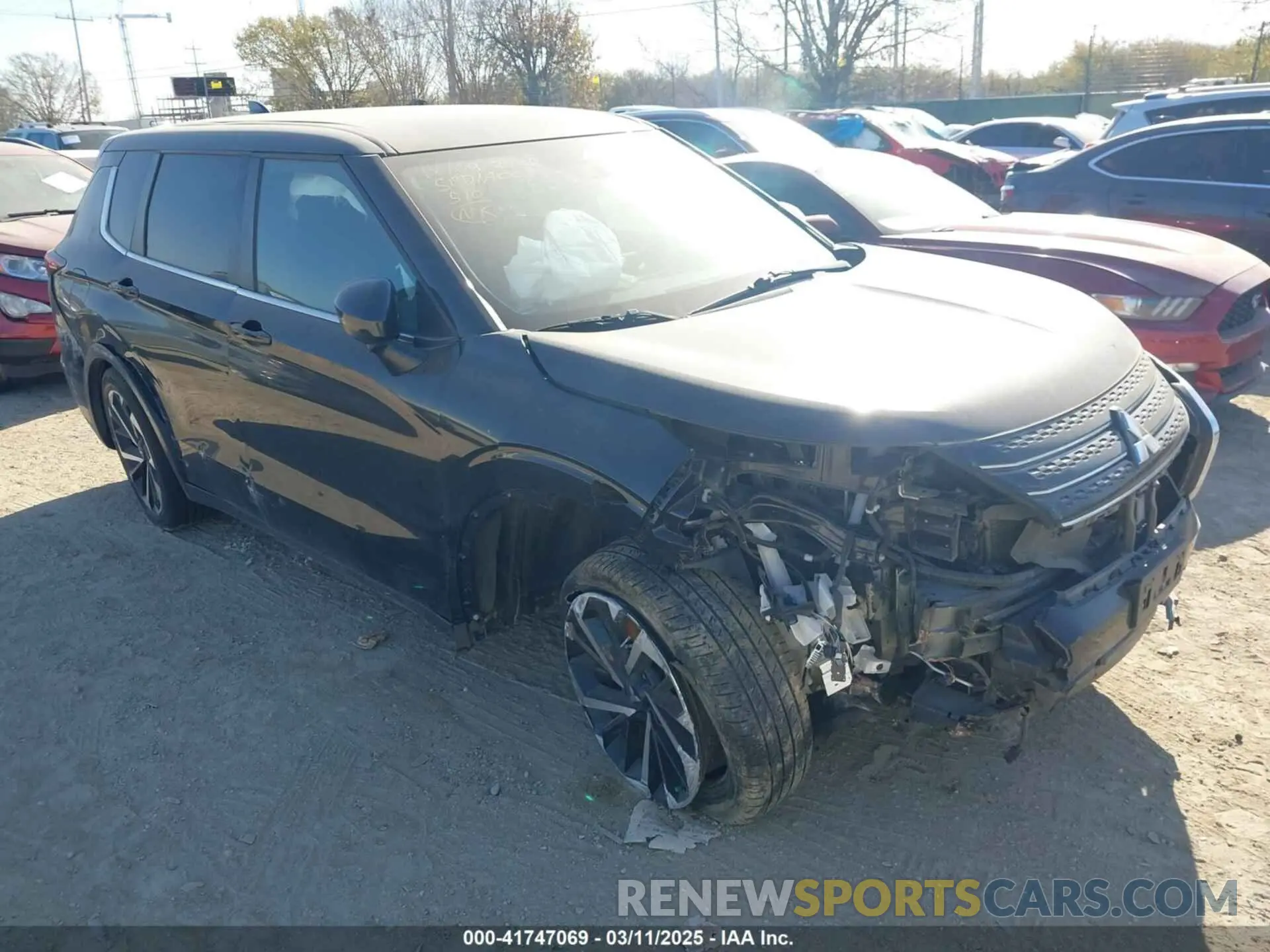 1 Photograph of a damaged car JA4J3TA89NZ054377 MITSUBISHI OUTLANDER 2022