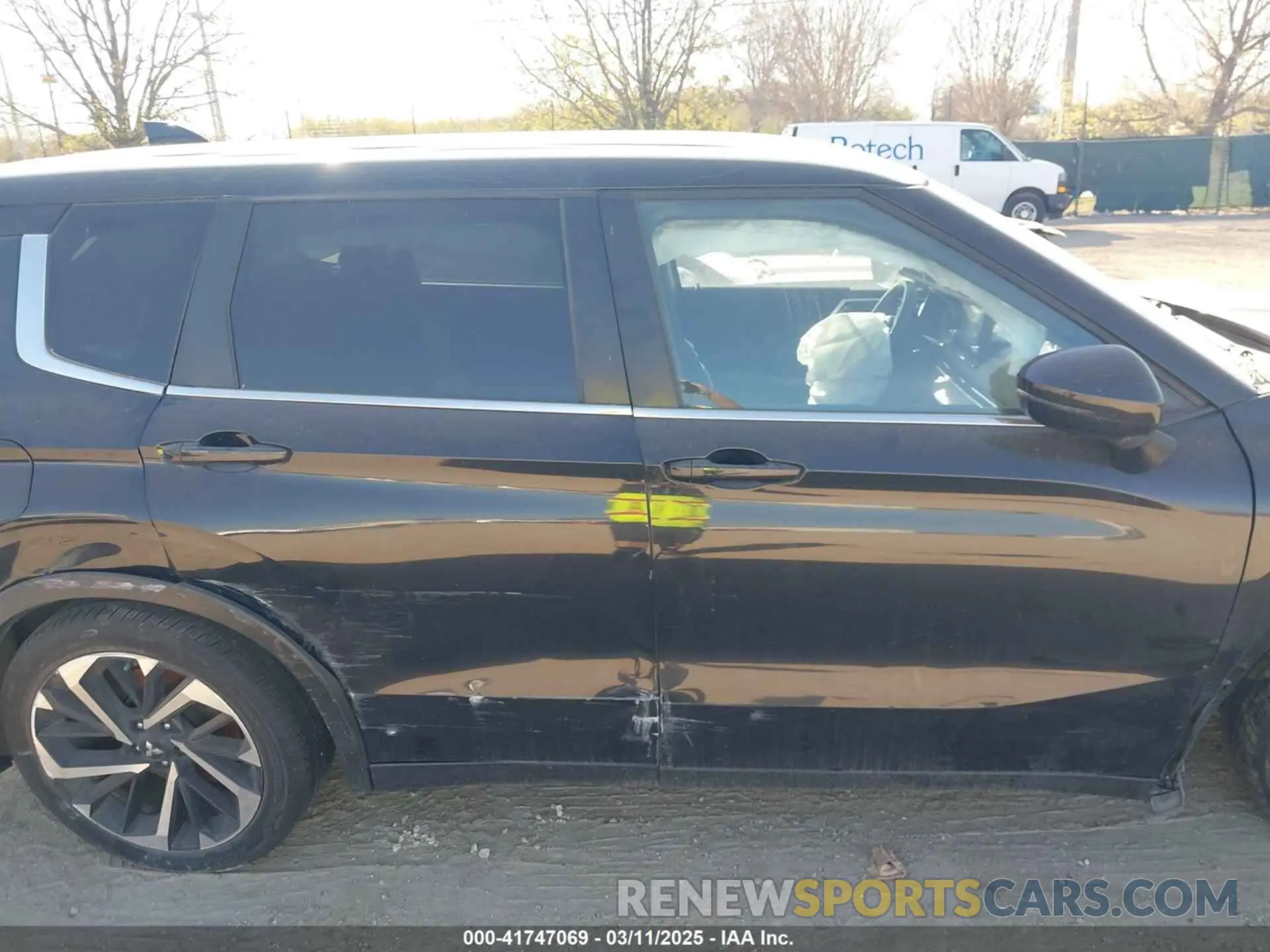 12 Photograph of a damaged car JA4J3TA89NZ054377 MITSUBISHI OUTLANDER 2022