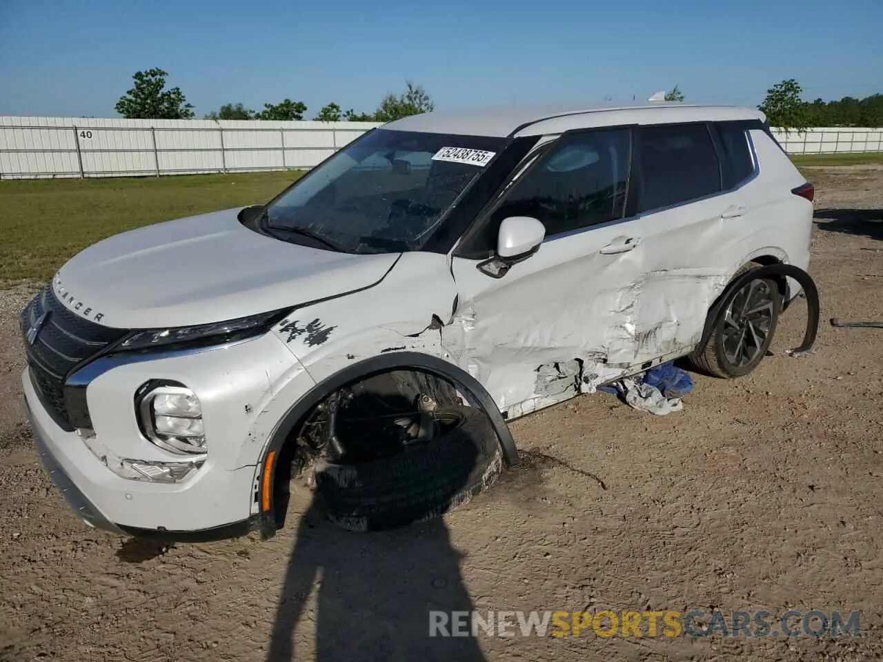 1 Photograph of a damaged car JA4J3UA80NZ026246 MITSUBISHI OUTLANDER 2022