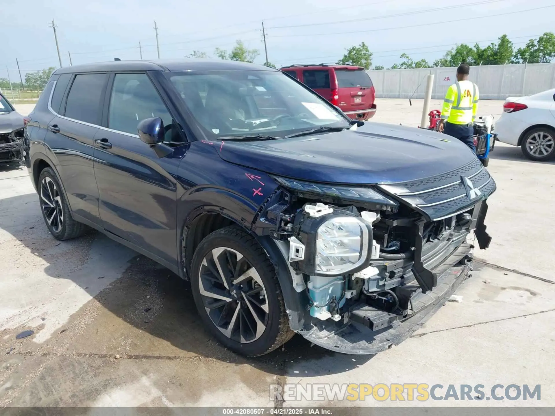 1 Photograph of a damaged car JA4J3UA82NZ089574 MITSUBISHI OUTLANDER 2022