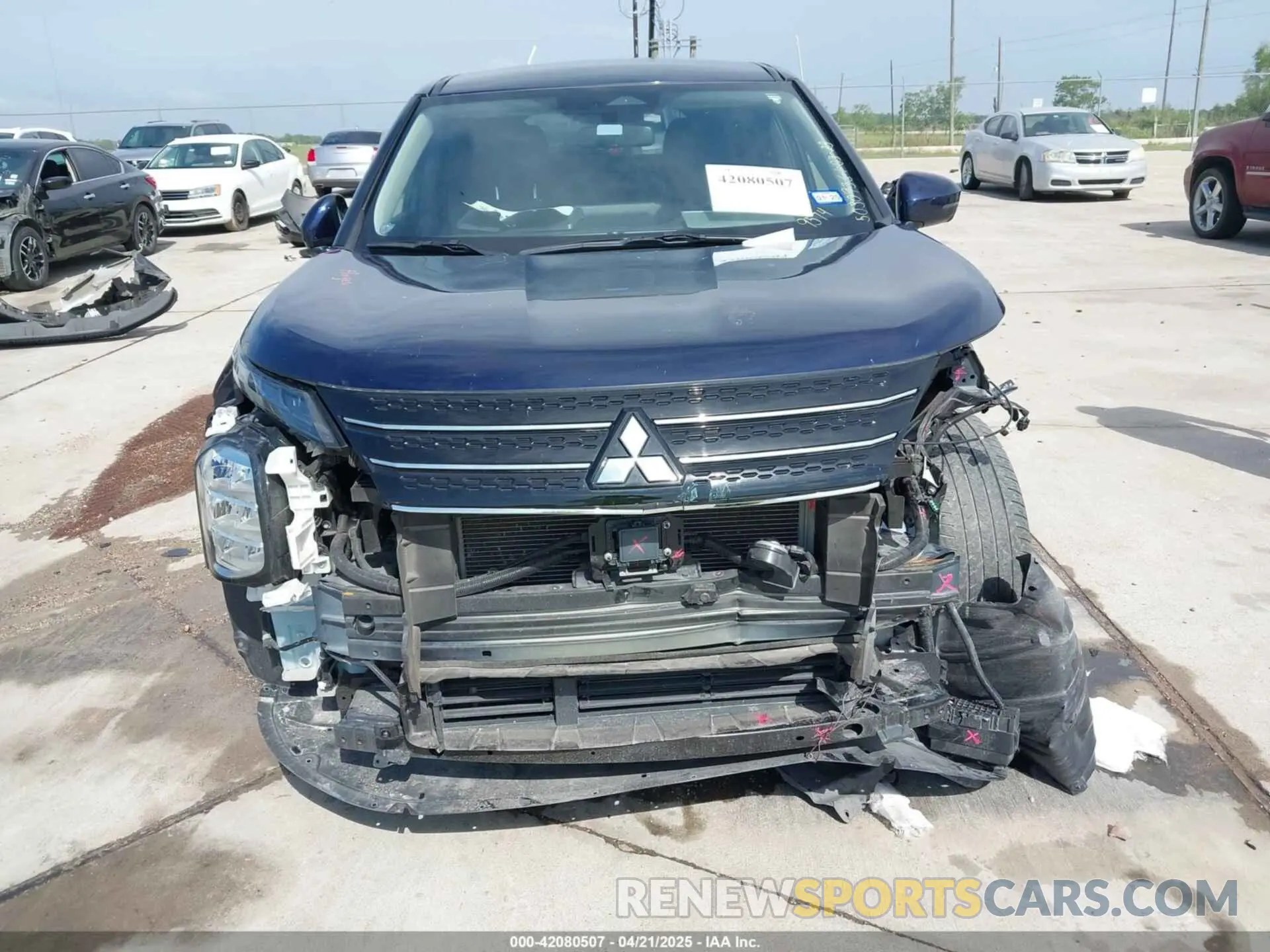 12 Photograph of a damaged car JA4J3UA82NZ089574 MITSUBISHI OUTLANDER 2022