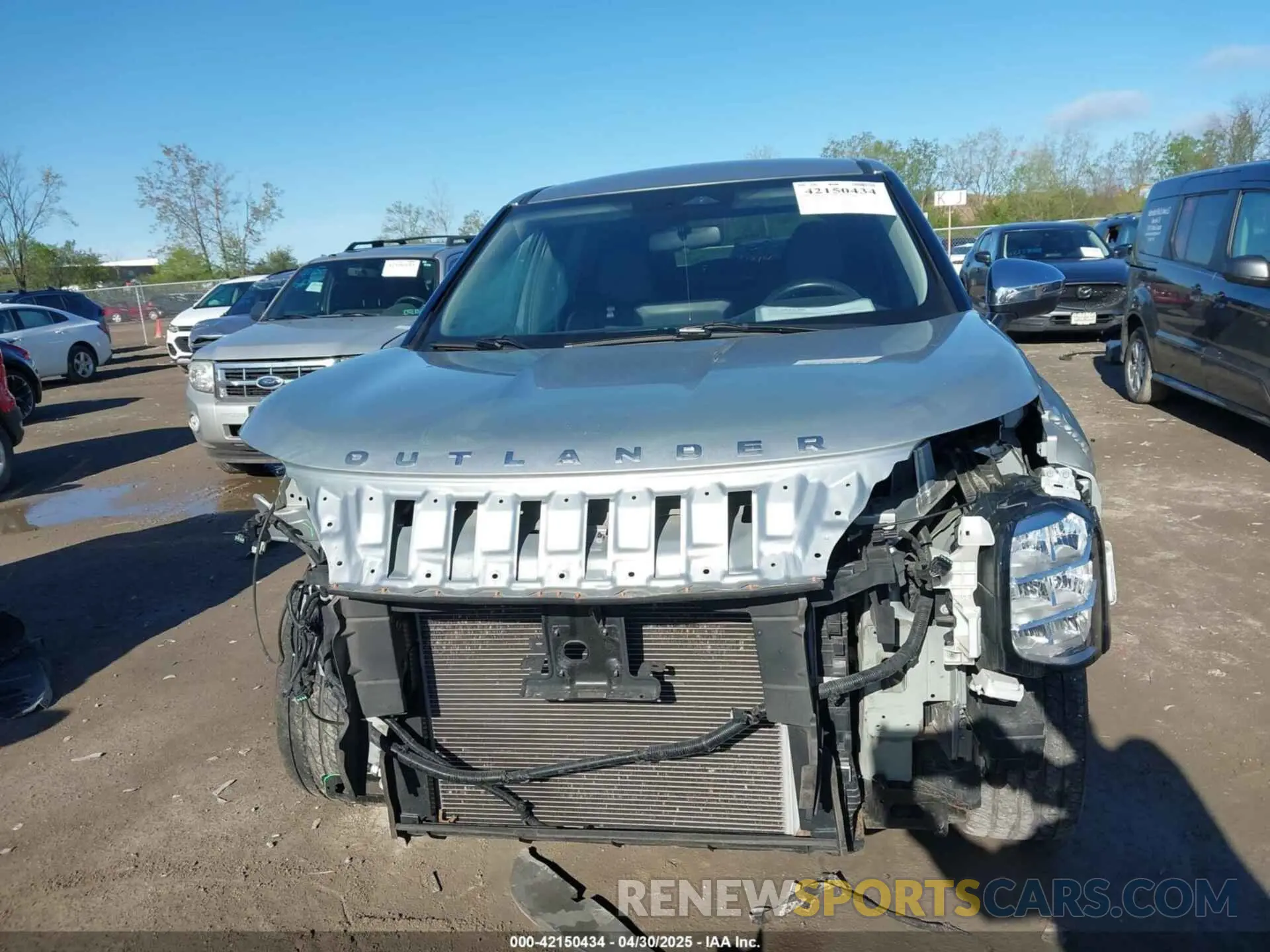 13 Photograph of a damaged car JA4J3UA83NZ027438 MITSUBISHI OUTLANDER 2022