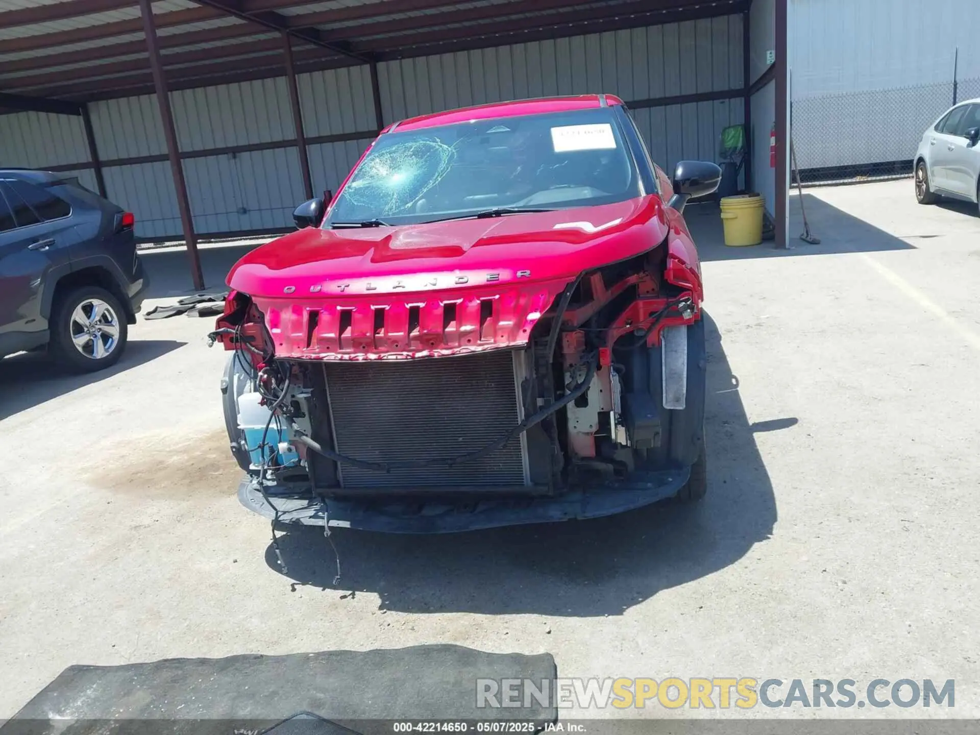 6 Photograph of a damaged car JA4J3UA84NZ064675 MITSUBISHI OUTLANDER 2022