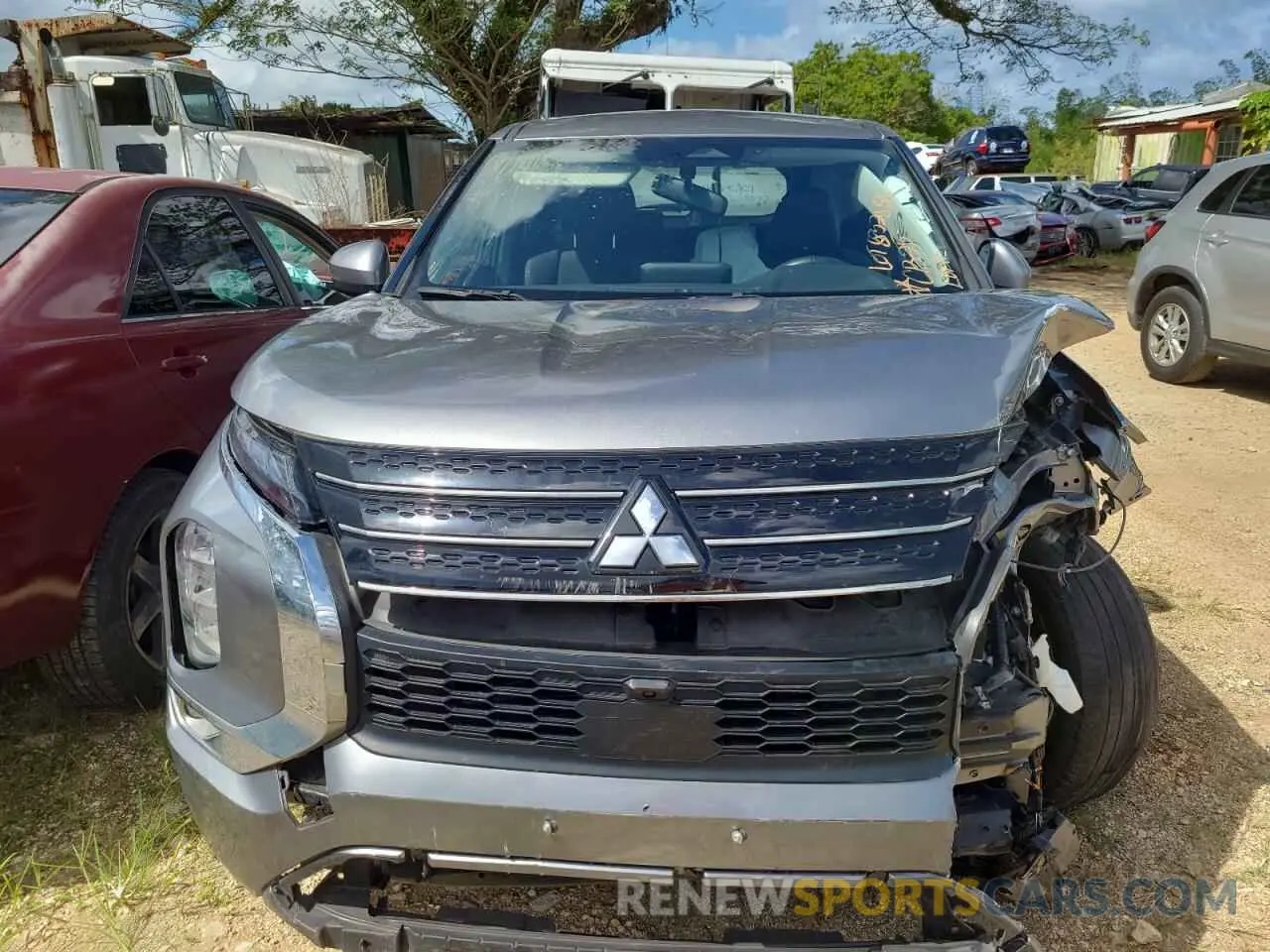 5 Photograph of a damaged car JA4J3UA84NZ085087 MITSUBISHI OUTLANDER 2022