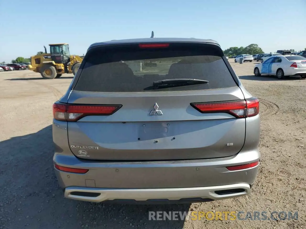 6 Photograph of a damaged car JA4J3UA85NZ024170 MITSUBISHI OUTLANDER 2022