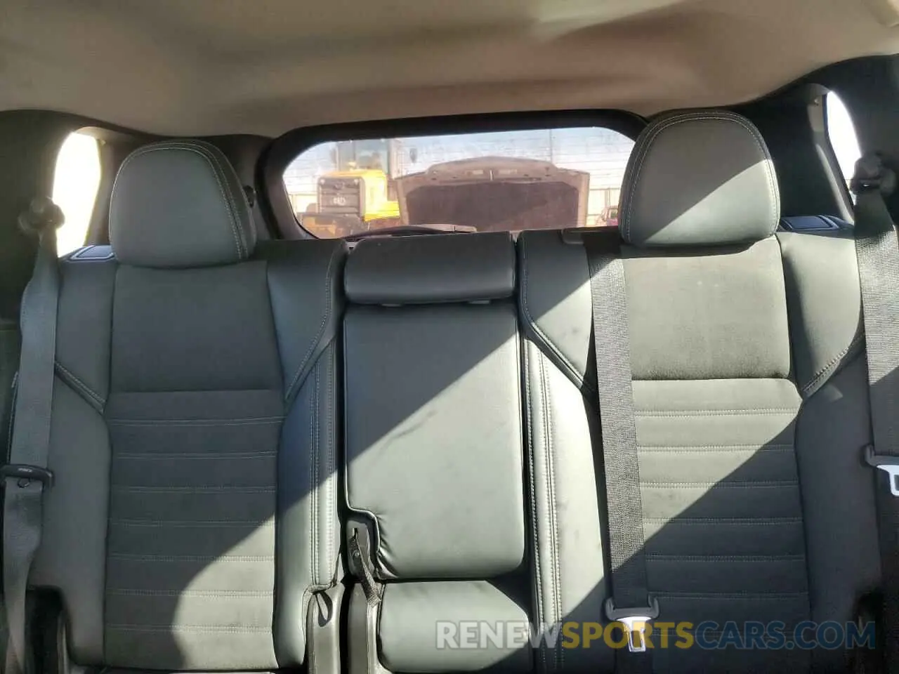 10 Photograph of a damaged car JA4J3UA88NZ022798 MITSUBISHI OUTLANDER 2022