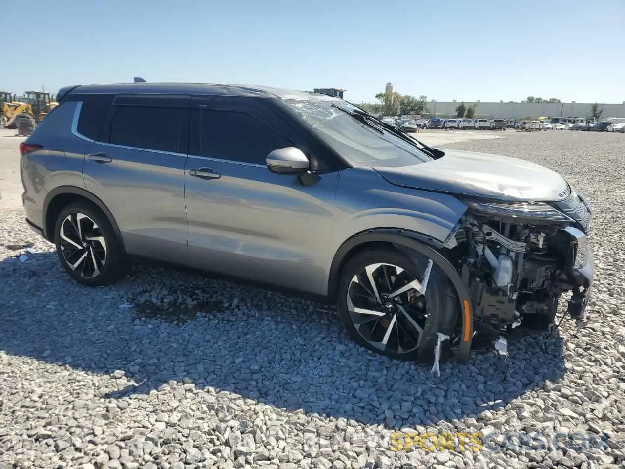 4 Photograph of a damaged car JA4J3UA88NZ023997 MITSUBISHI OUTLANDER 2022