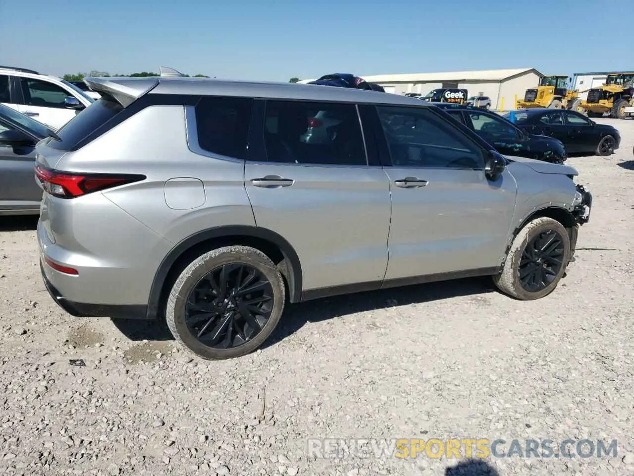 3 Photograph of a damaged car JA4J3UA88NZ078031 MITSUBISHI OUTLANDER 2022