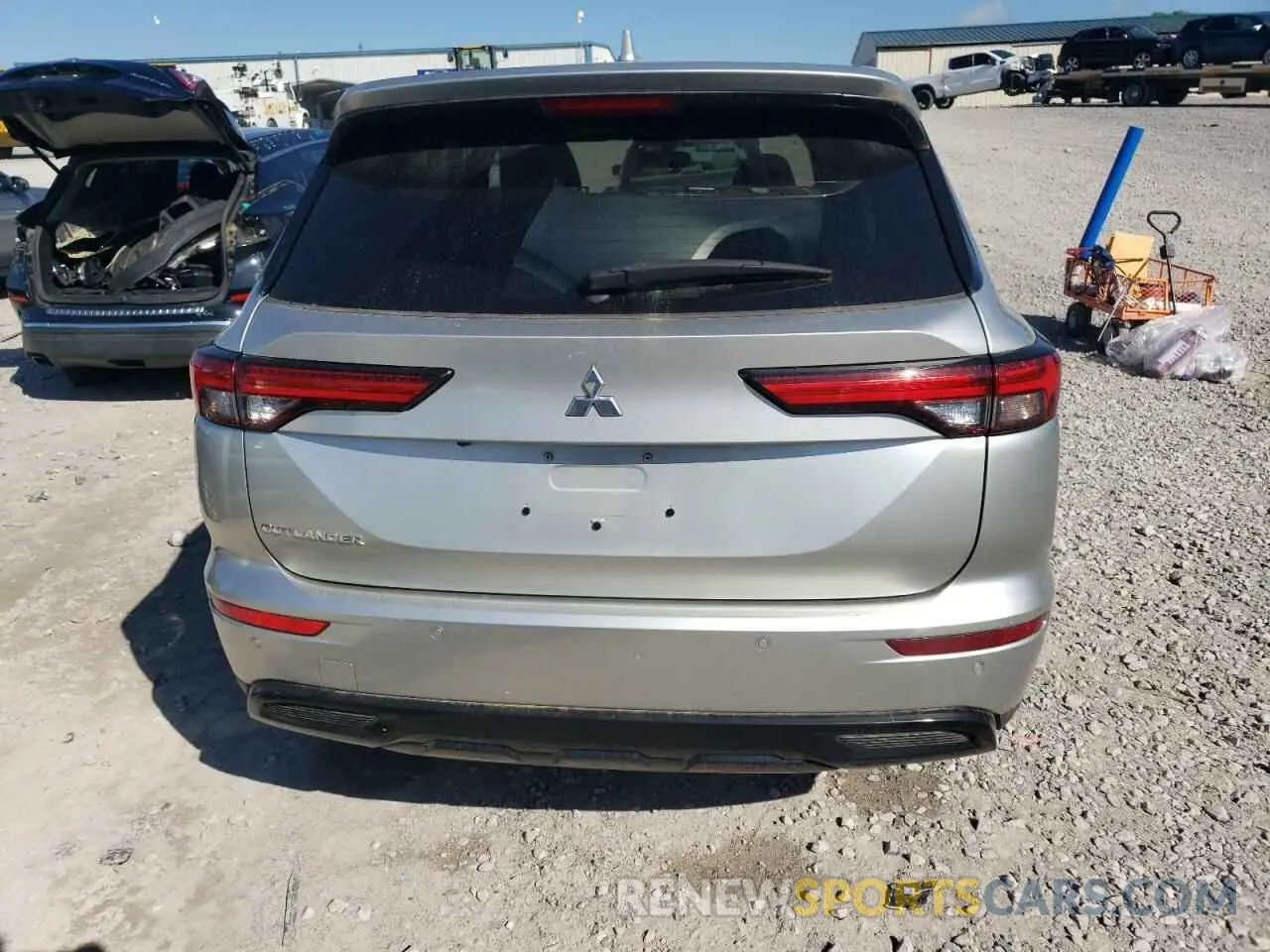 6 Photograph of a damaged car JA4J3UA88NZ078031 MITSUBISHI OUTLANDER 2022