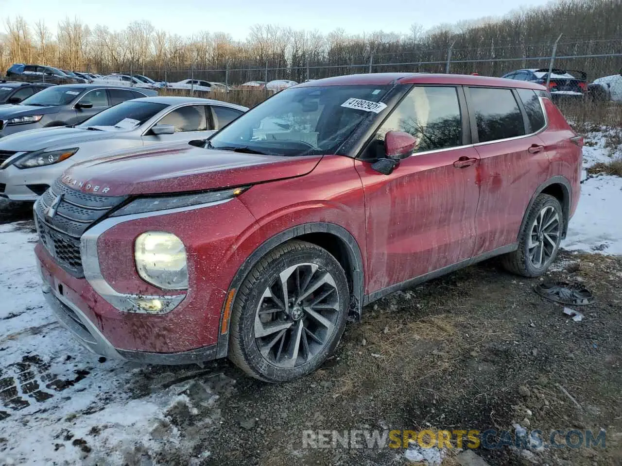 1 Photograph of a damaged car JA4J3UA88NZ082984 MITSUBISHI OUTLANDER 2022
