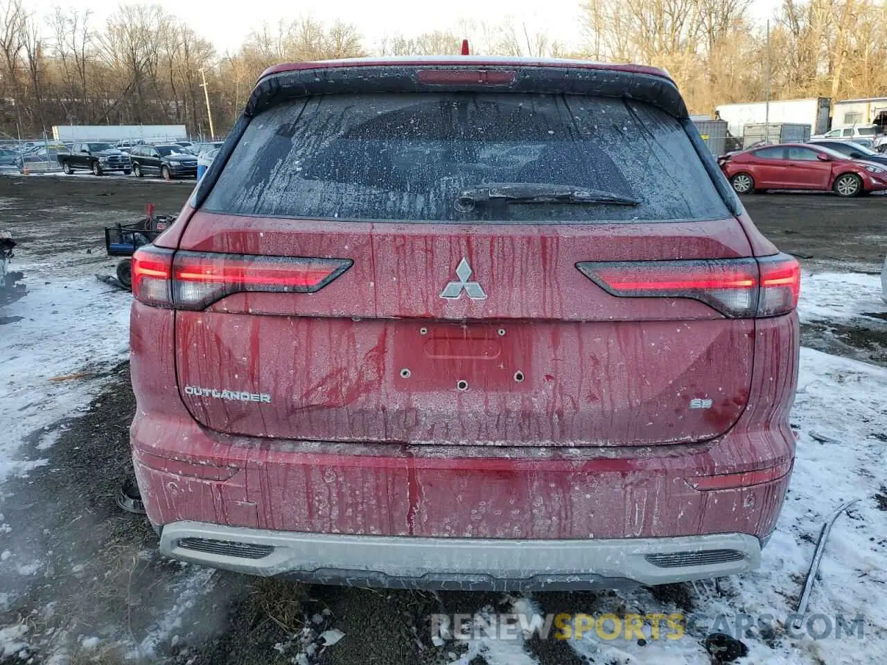 6 Photograph of a damaged car JA4J3UA88NZ082984 MITSUBISHI OUTLANDER 2022