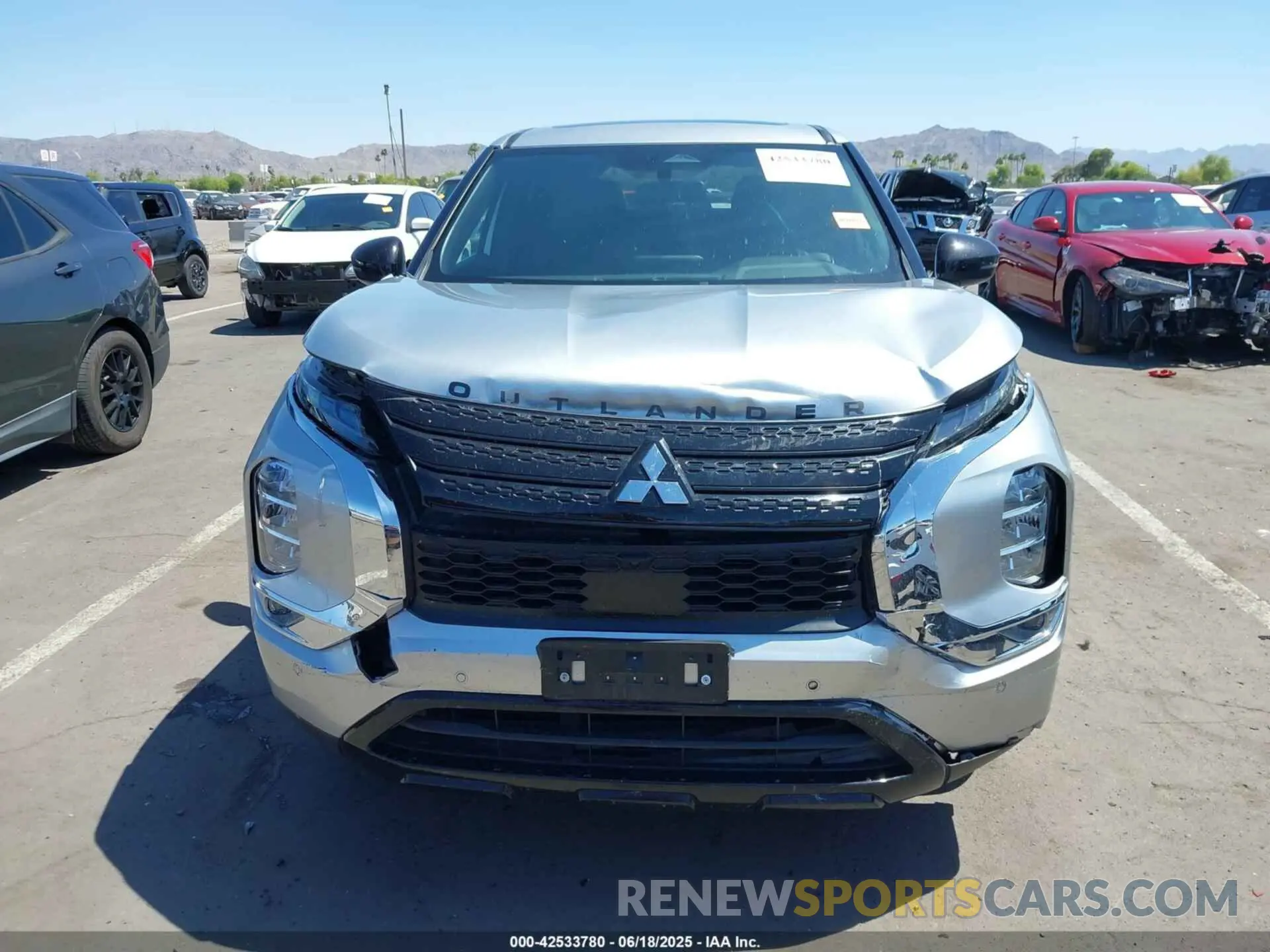 12 Photograph of a damaged car JA4J3UA8XNZ069671 MITSUBISHI OUTLANDER 2022