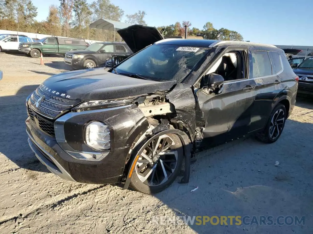 1 Photograph of a damaged car JA4J3VA85NZ061709 MITSUBISHI OUTLANDER 2022