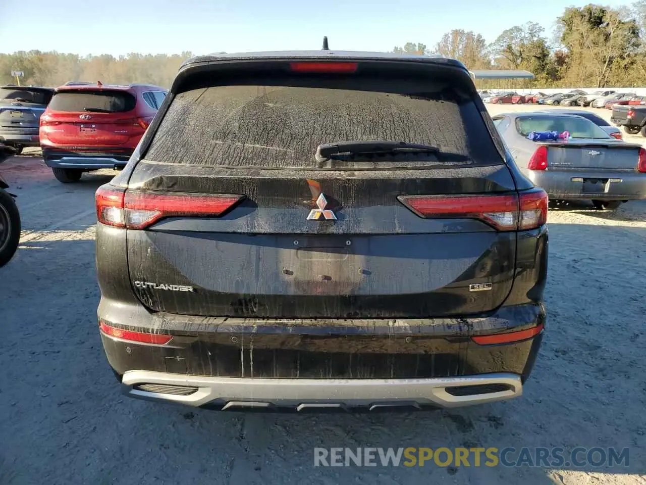 6 Photograph of a damaged car JA4J3VA85NZ061709 MITSUBISHI OUTLANDER 2022