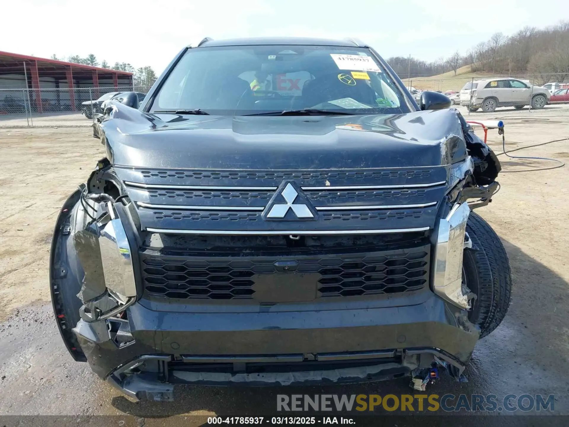 18 Photograph of a damaged car JA4J3VA86NZ059337 MITSUBISHI OUTLANDER 2022