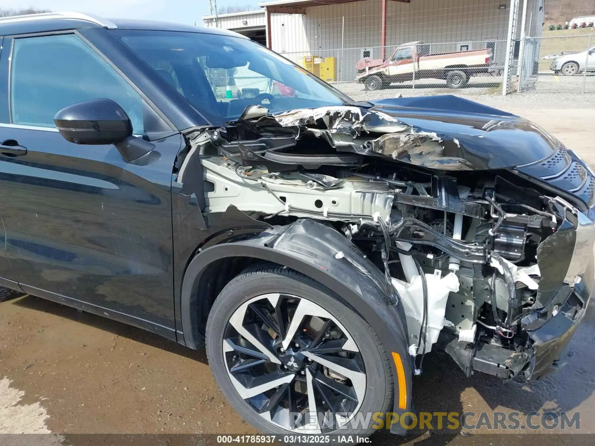 19 Photograph of a damaged car JA4J3VA86NZ059337 MITSUBISHI OUTLANDER 2022