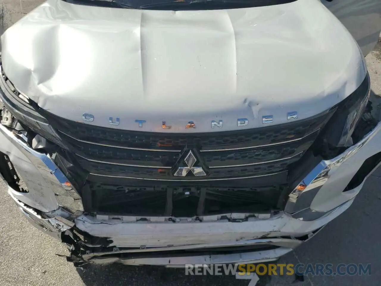 12 Photograph of a damaged car JA4J3VA8XNZ016653 MITSUBISHI OUTLANDER 2022