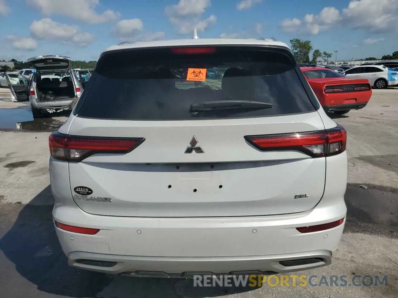 6 Photograph of a damaged car JA4J3VA8XNZ016653 MITSUBISHI OUTLANDER 2022