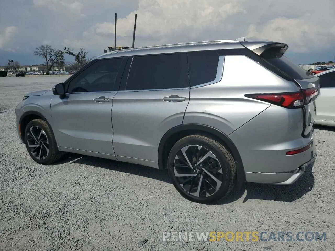 2 Photograph of a damaged car JA4J3VA8XNZ062239 MITSUBISHI OUTLANDER 2022