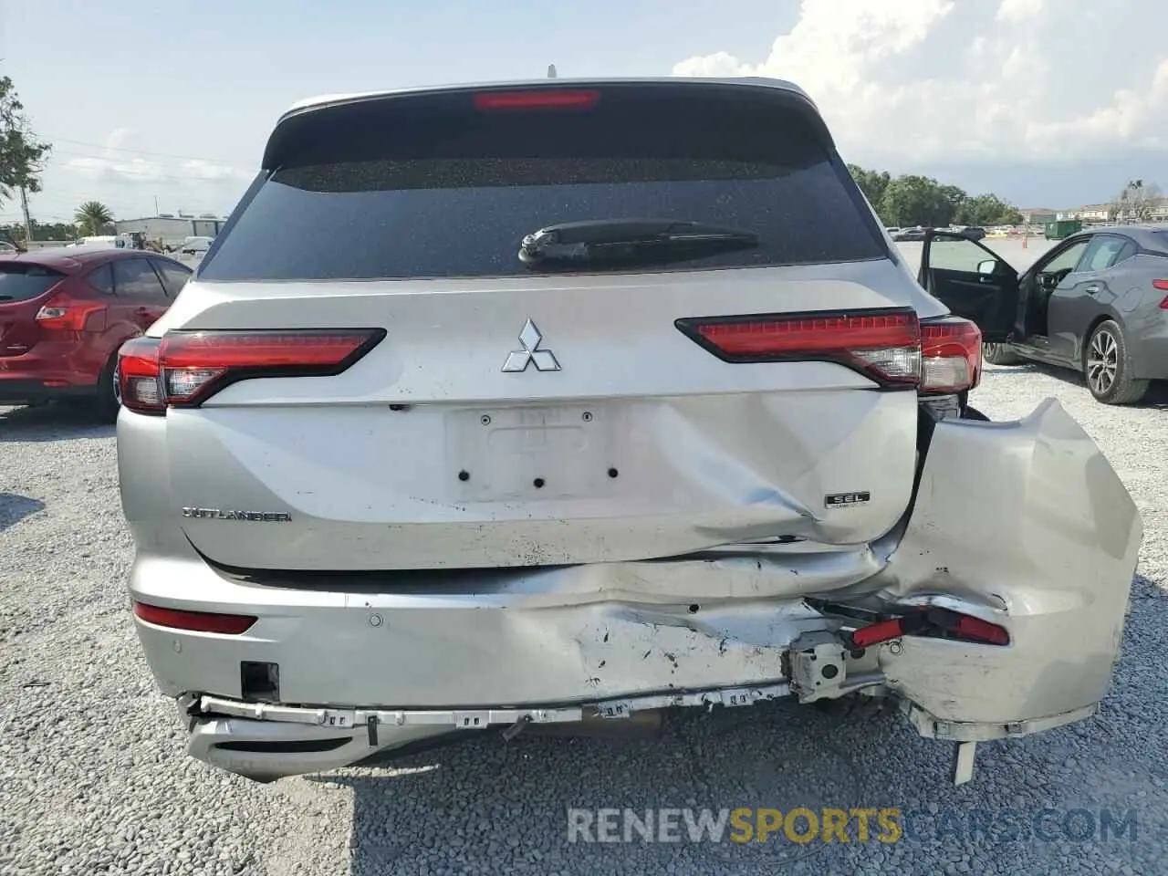 6 Photograph of a damaged car JA4J3VA8XNZ062239 MITSUBISHI OUTLANDER 2022