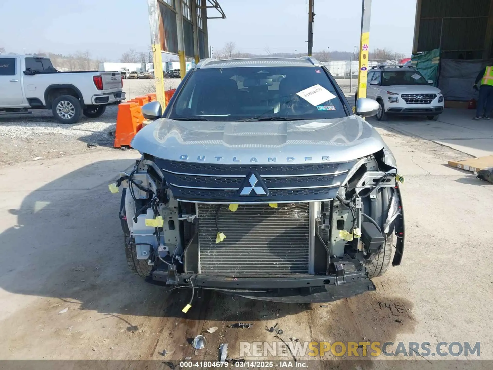 13 Photograph of a damaged car JA4J3VA8XNZ082328 MITSUBISHI OUTLANDER 2022