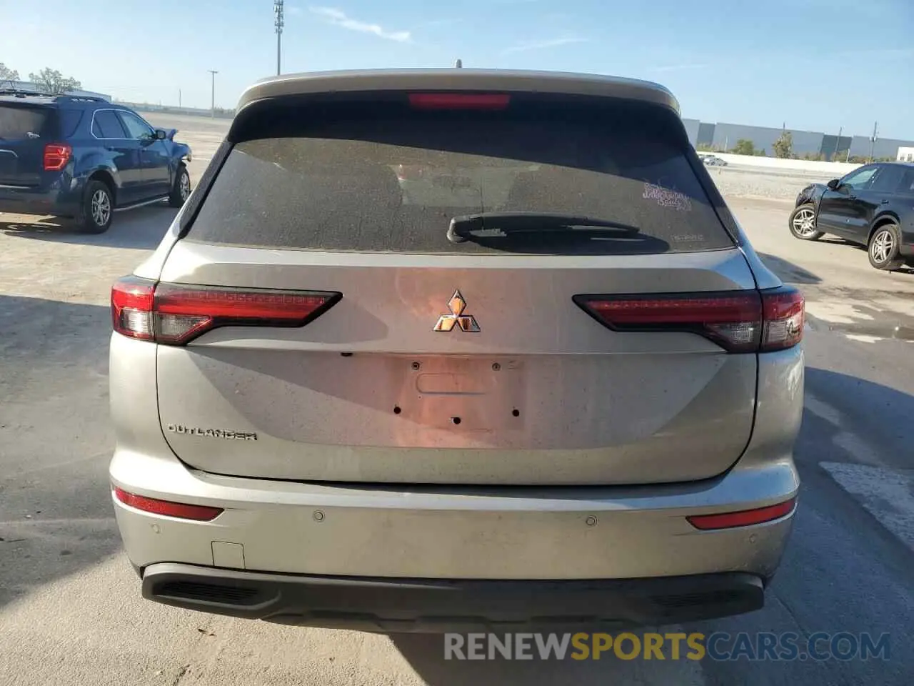 6 Photograph of a damaged car JA4J4TA80NZ075213 MITSUBISHI OUTLANDER 2022