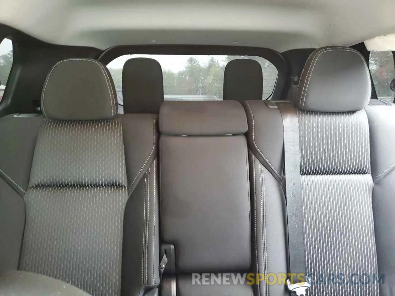 10 Photograph of a damaged car JA4J4TA81NZ015778 MITSUBISHI OUTLANDER 2022